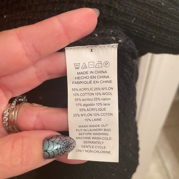 Michael Kors sweater - Picture 3 of 3